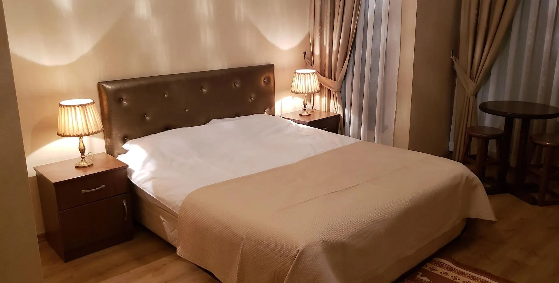 Istanbul Irish Hotel