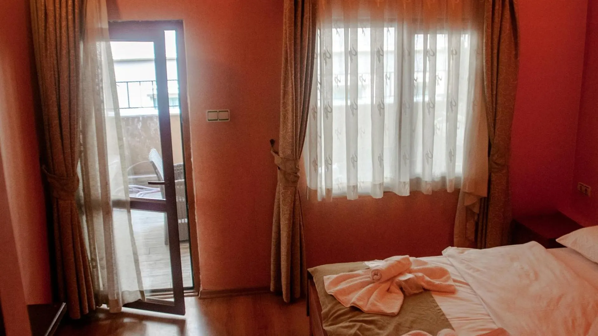 Istanbul Irish Hotel