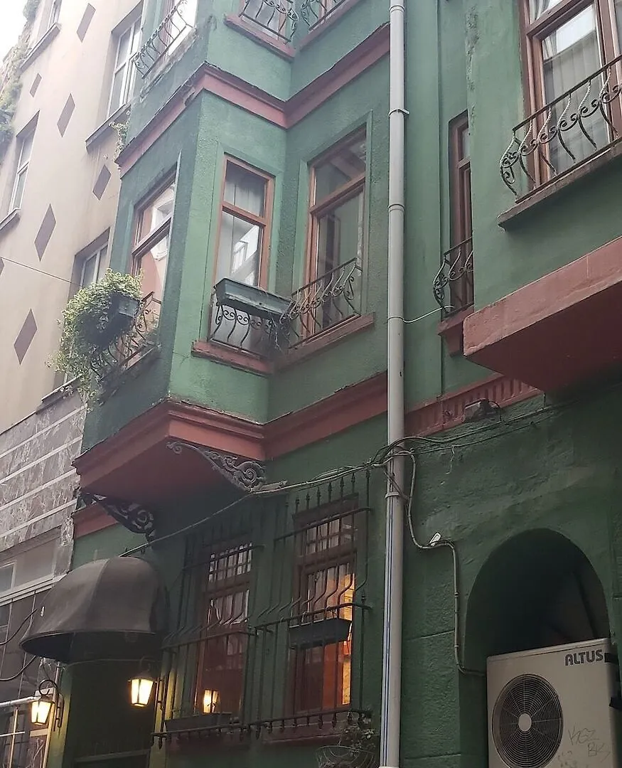 Istanbul Irish Hotel